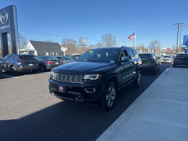 Used 2019 Jeep Grand Cherokee Overland AWD/4WD image 6