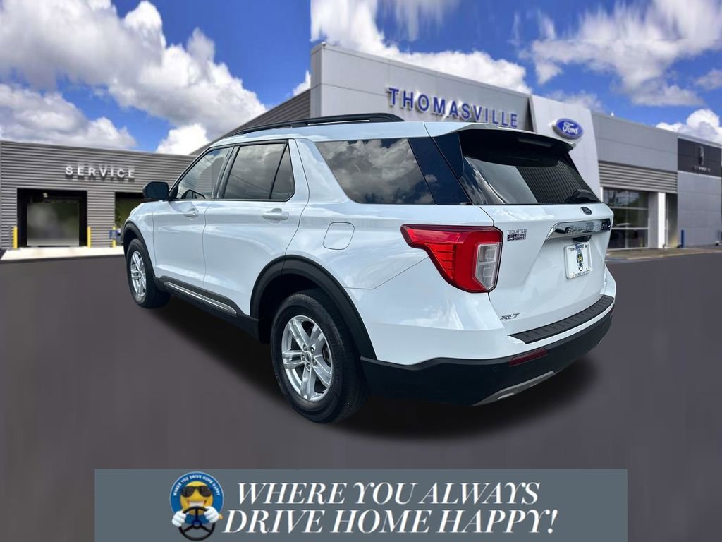 Used 2022 Ford Explorer XLT w/ Equipment Group 202A AWD/4WD image 4