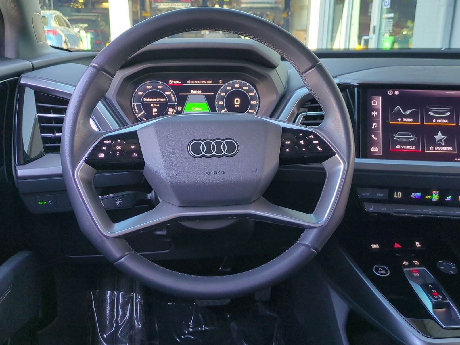 Used 2023 Audi Q4 e-tron Premium w/ Convenience Package AWD/4WD image 9