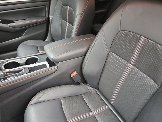 Used 2024 Nissan Altima 2.5 SR FWD image 15
