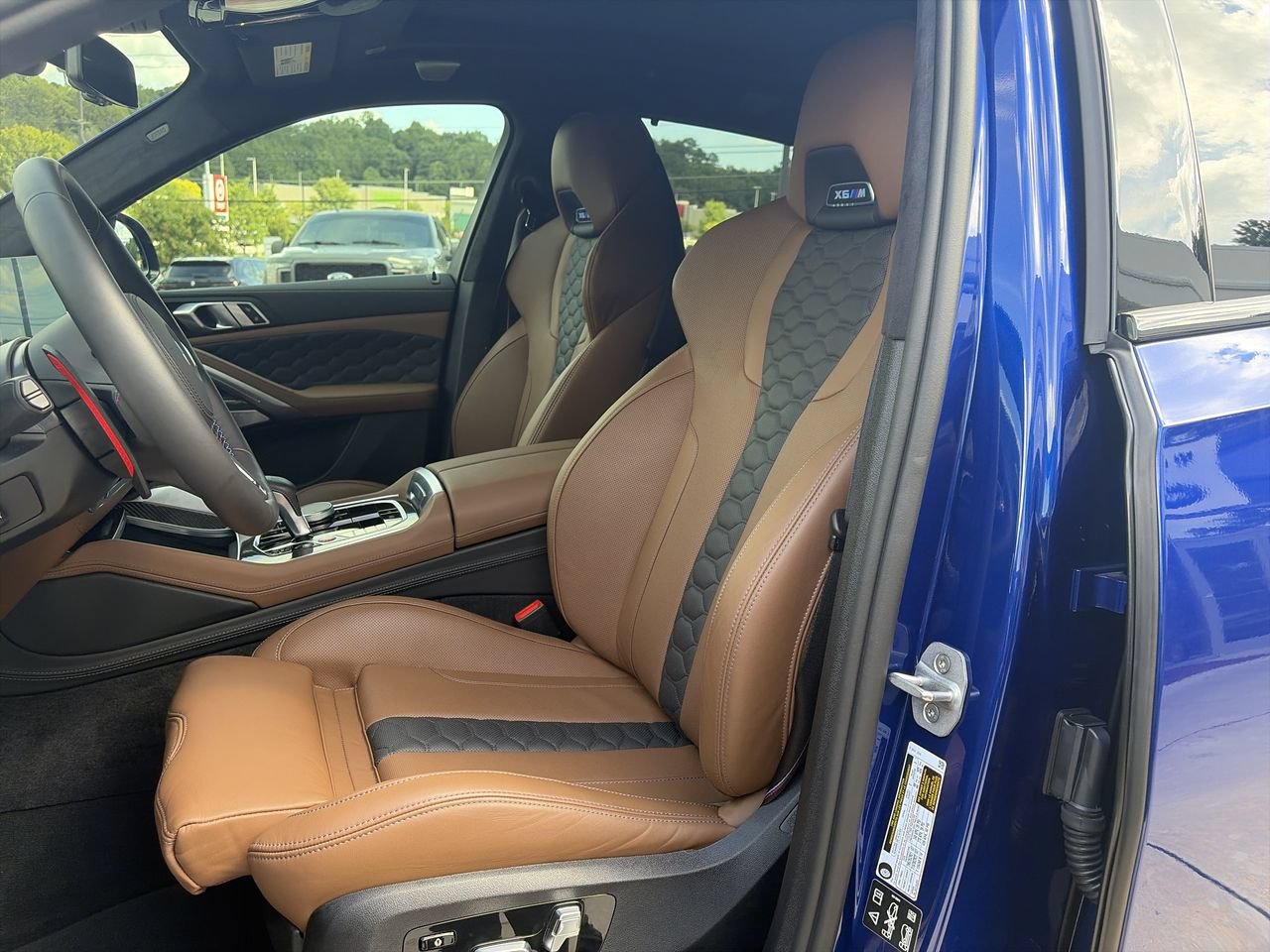 Used 2027 BMW X6 M Competition w/ Executive Package AWD/4WD image 14