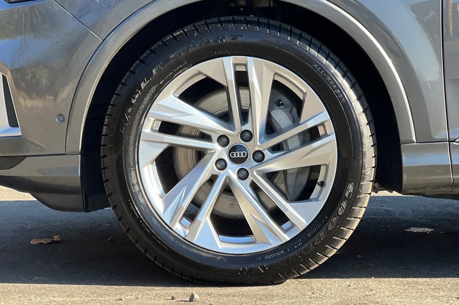 Used 2021 Audi Q7 3.0T Prestige w/ Prestige Package image 28