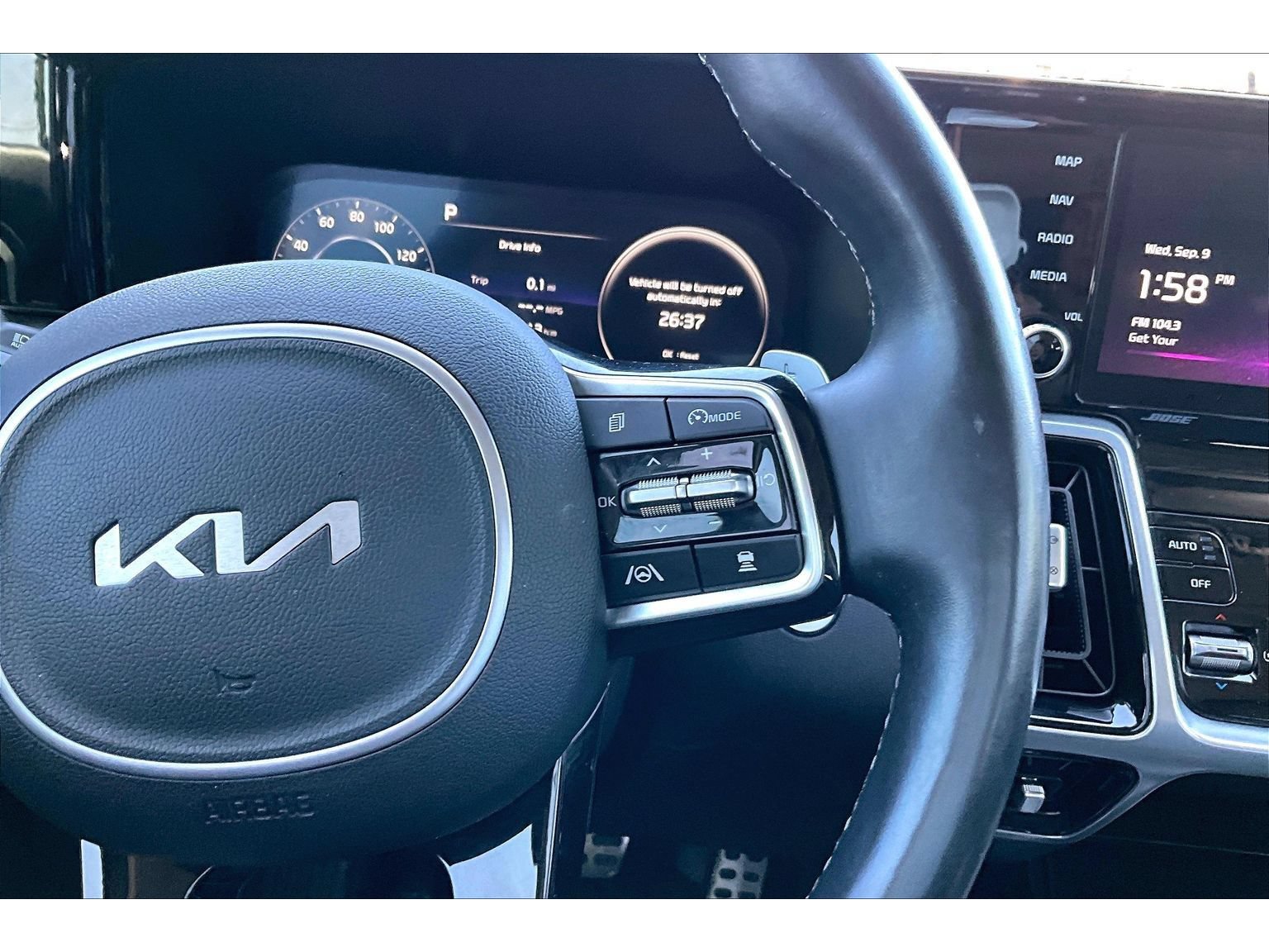Used 2023 Kia Sorento SX AWD/4WD image 12