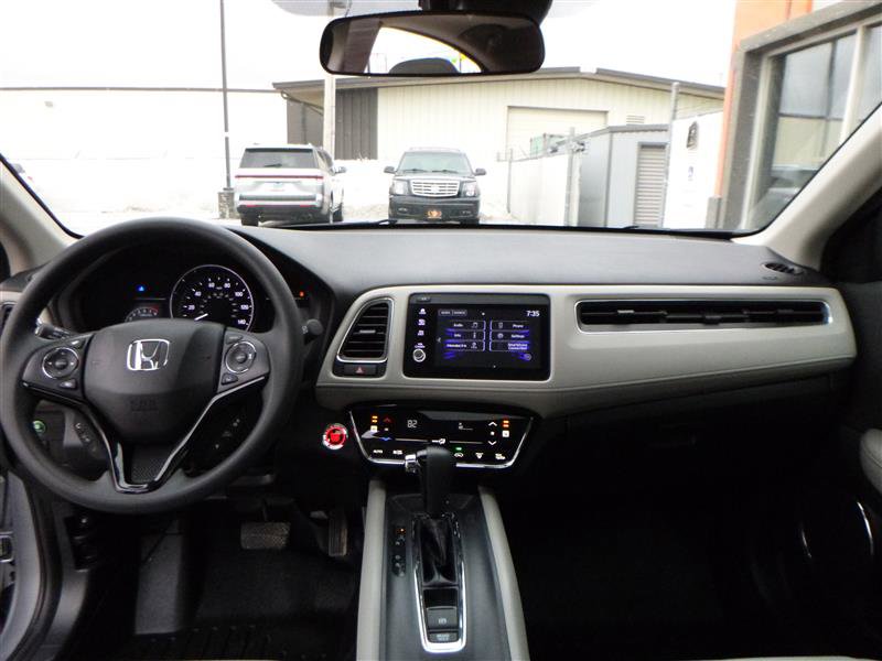 Used 2021 Honda HR-V EX image 9