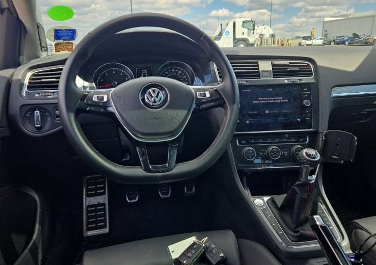 Used 2019 Volkswagen Golf Alltrack image 8
