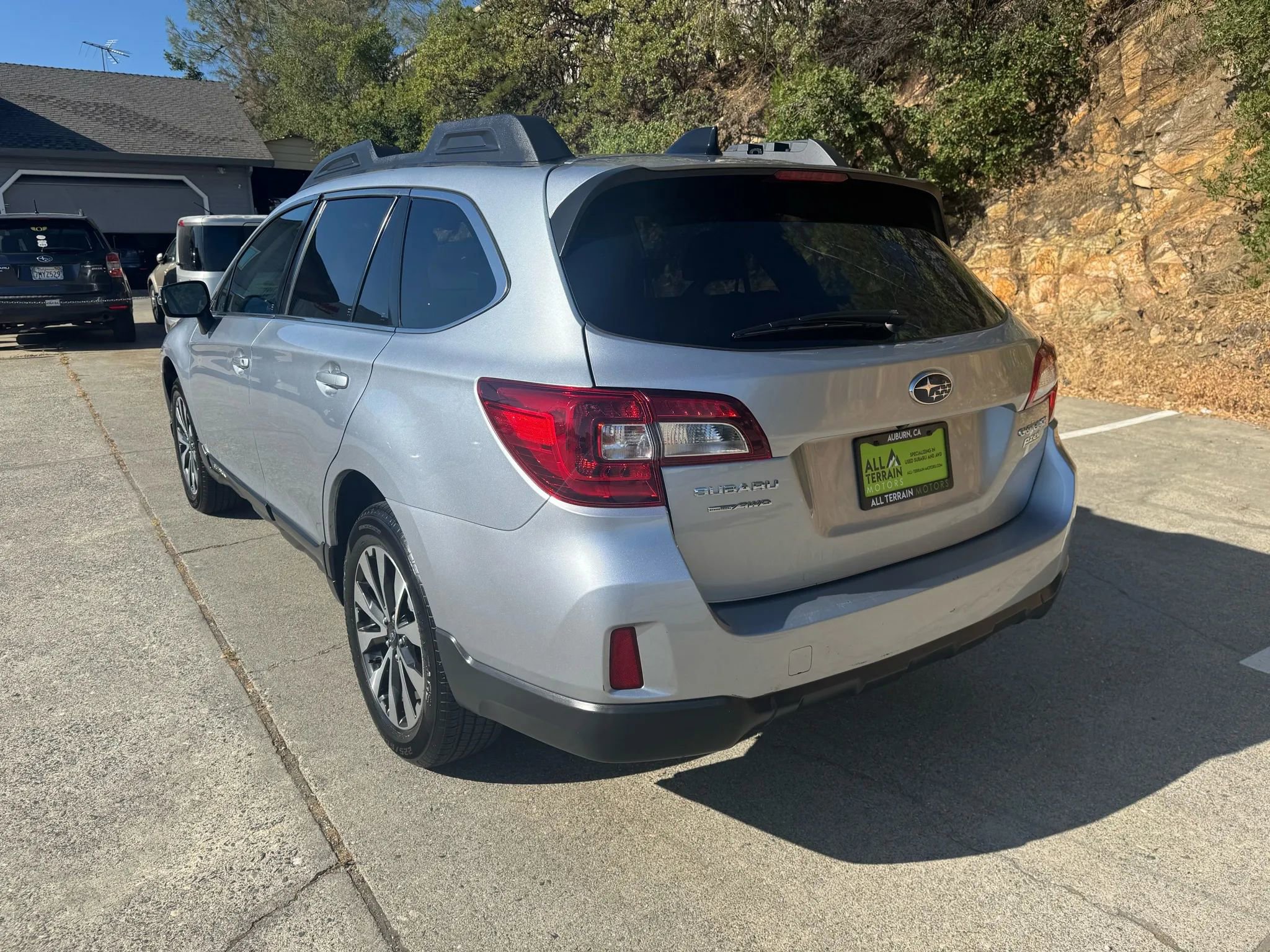 Used 2016 Subaru Outback 2.5i Limited image 4