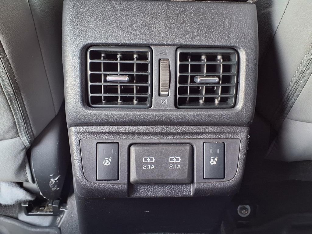 Used 2019 Subaru Outback 2.5i Limited AWD/4WD image 16