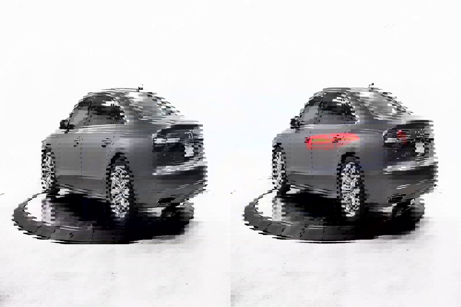 Used 2017 Audi A8 L 3.0T w/ Executive Package image 3