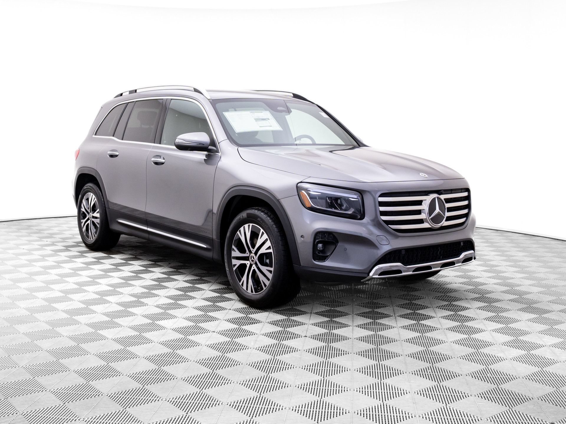 New 2026 Mercedes-Benz GLB 250 4MATIC image 7