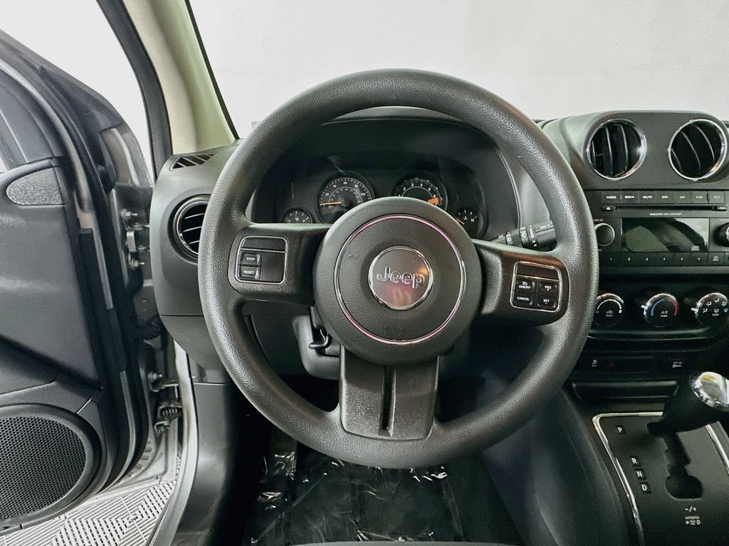 Used 2015 Jeep Compass Sport w/ Power Value Group AWD/4WD image 15