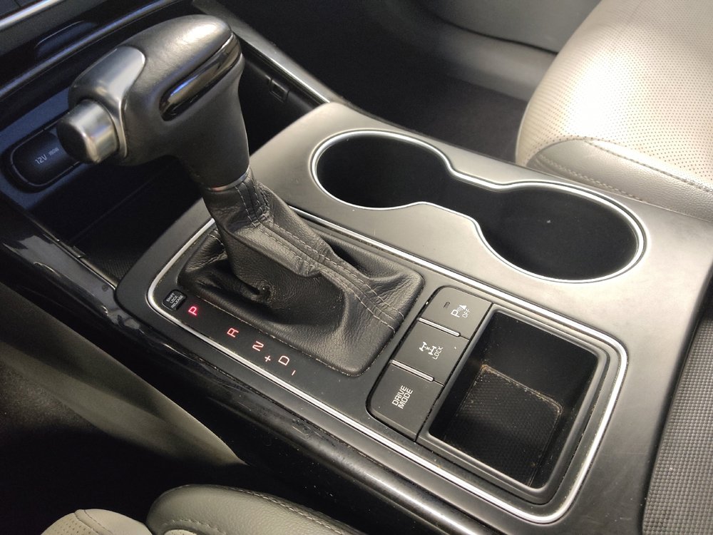 Used 2016 Kia Sorento SX image 26