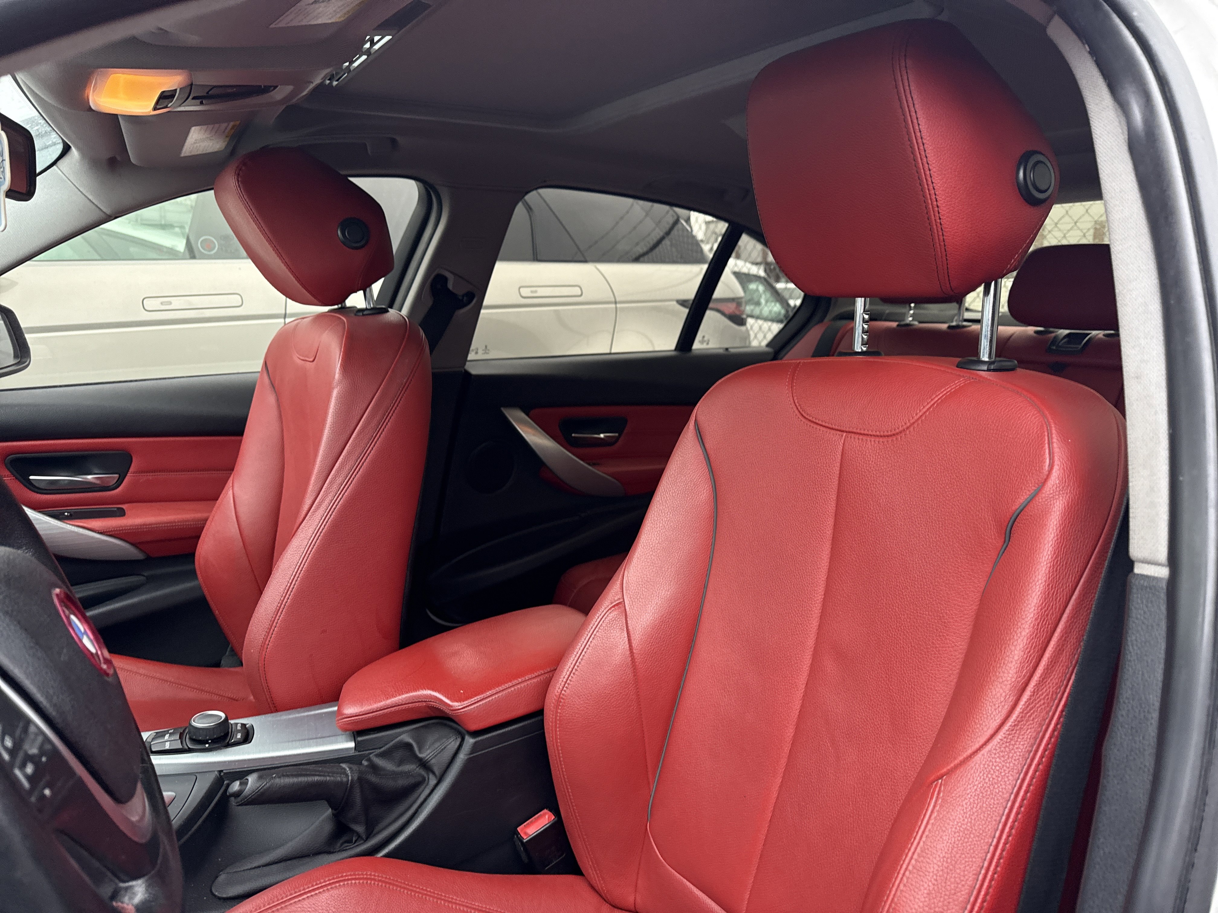 Used 2015 BMW 320i xDrive Sedan image 5