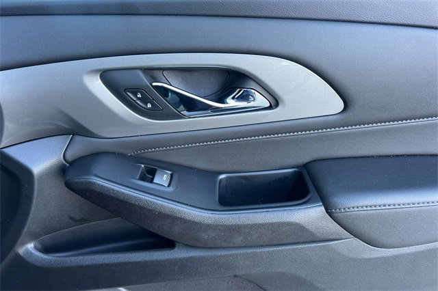 Used 2023 Chevrolet Traverse LT image 22