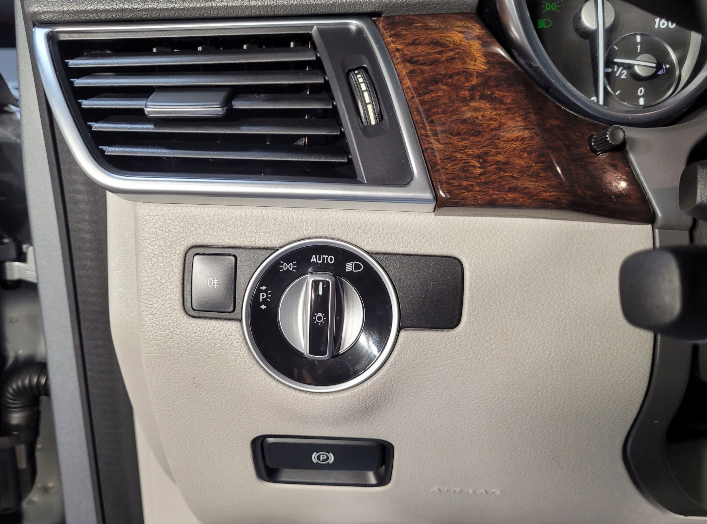 Used 2014 Mercedes-Benz ML 350 2WD w/ Premium 1 Package image 41