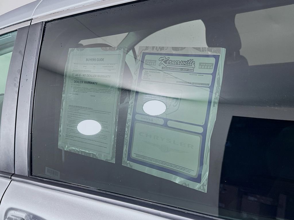 Used 2024 Toyota Sienna LE image 37