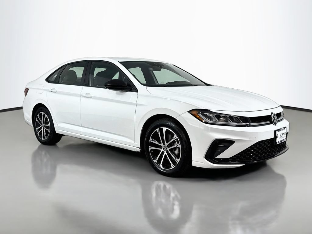 Used 2025 Volkswagen Jetta Sport FWD image 4