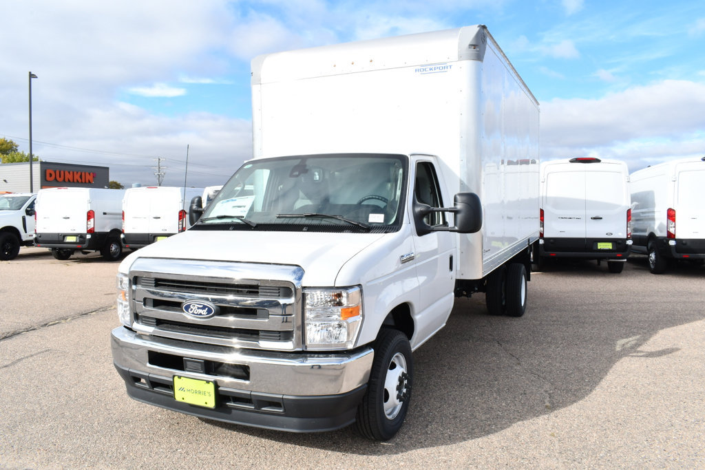 New 2027 Ford E-450 and Econoline 450 Super Duty w/ Power Equipment Group RWD image 2