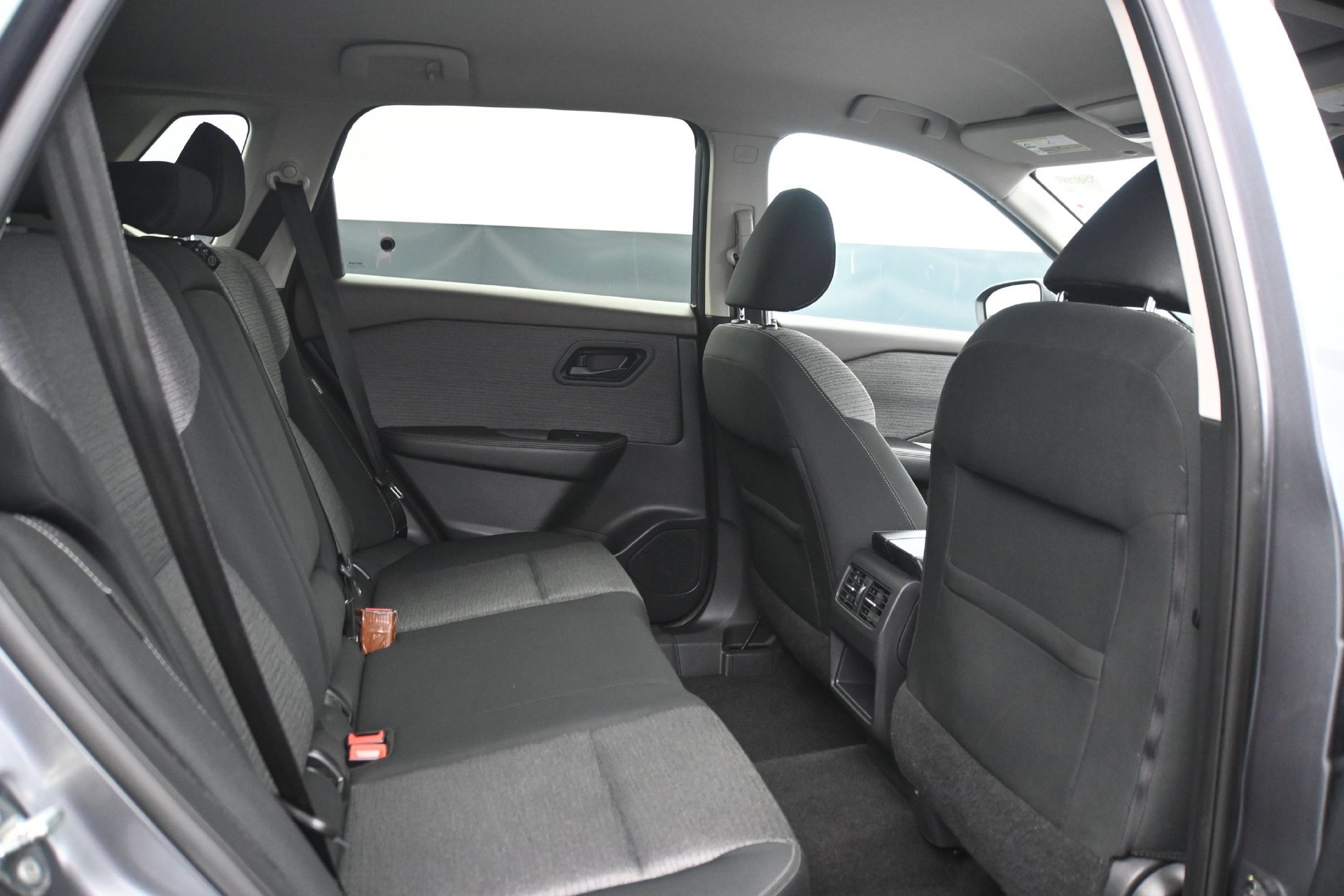 Used 2021 Nissan Rogue S AWD/4WD image 14