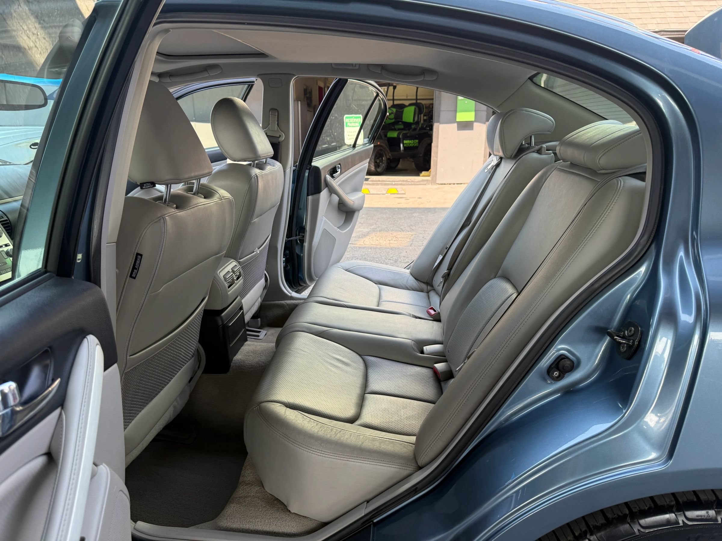 Used 2005 INFINITI G35 Sedan w/ (P03) Premium Pkg C RWD image 12