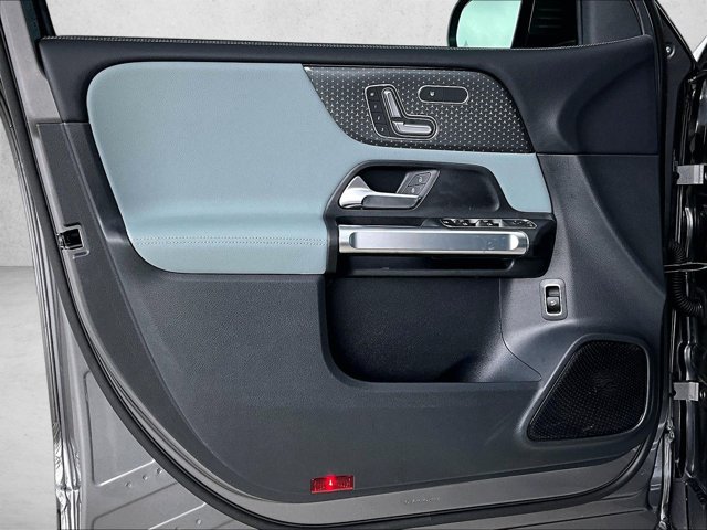 New 2026 Mercedes-Benz GLB 250 image 26