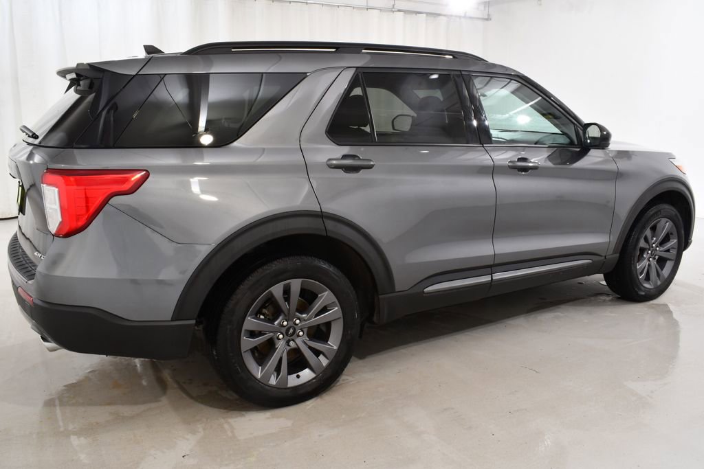 Used 2023 Ford Explorer XLT w/ Equipment Group 202A image 11