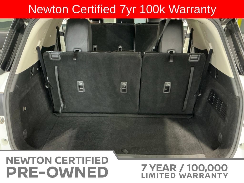 Used 2023 Nissan Pathfinder SL w/ Black Appearance Package FWD image 23