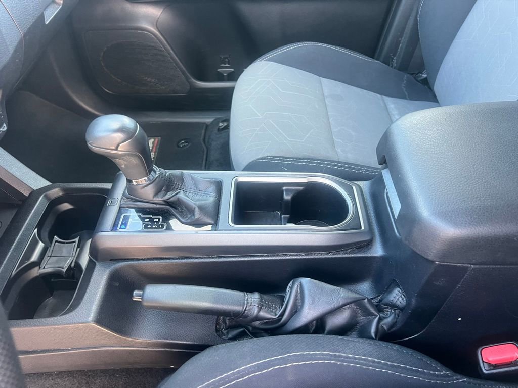 Used 2021 Toyota Tacoma TRD Off-Road image 24