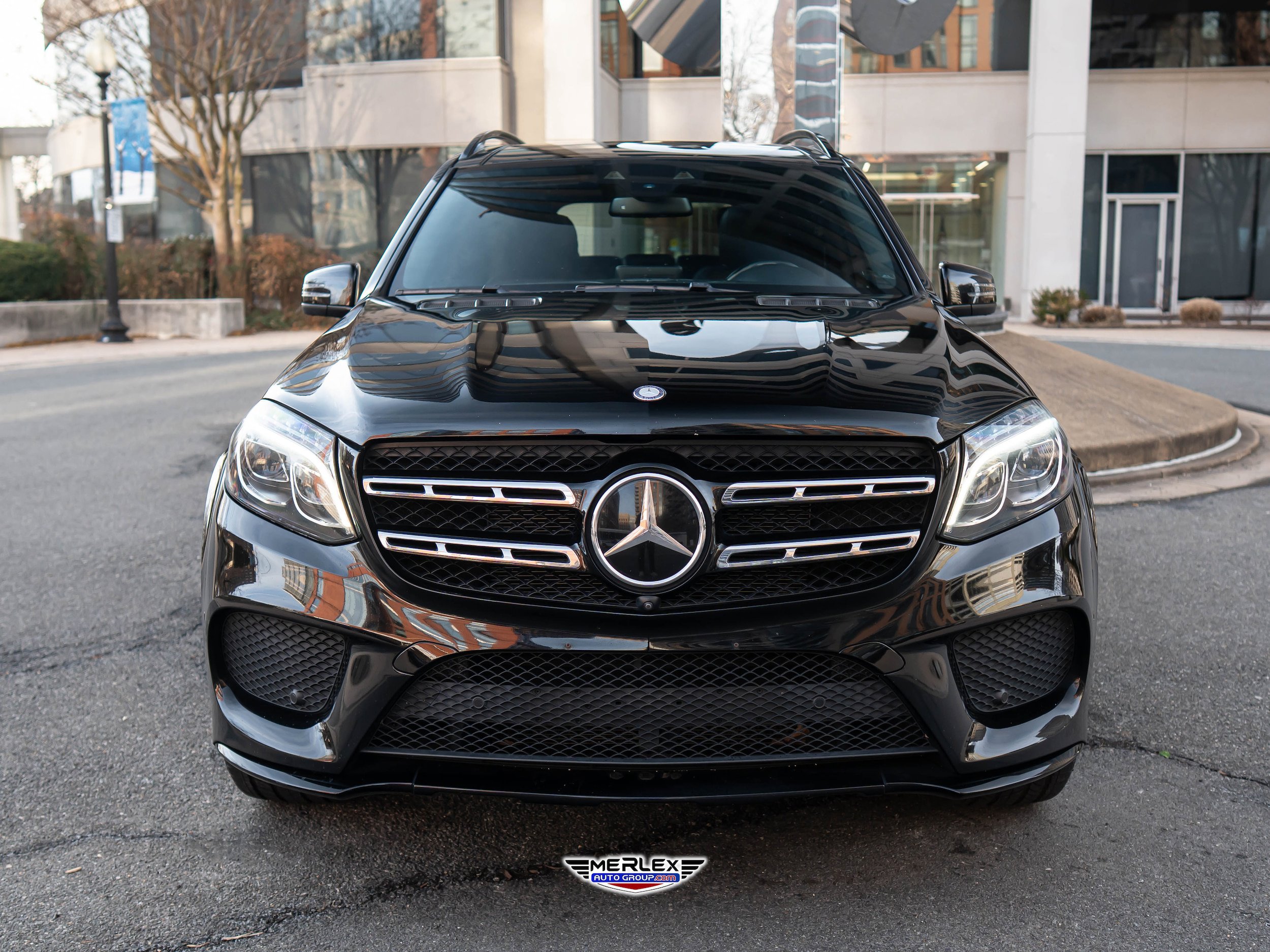 Used 2017 Mercedes-Benz GLS 550 4MATIC image 2