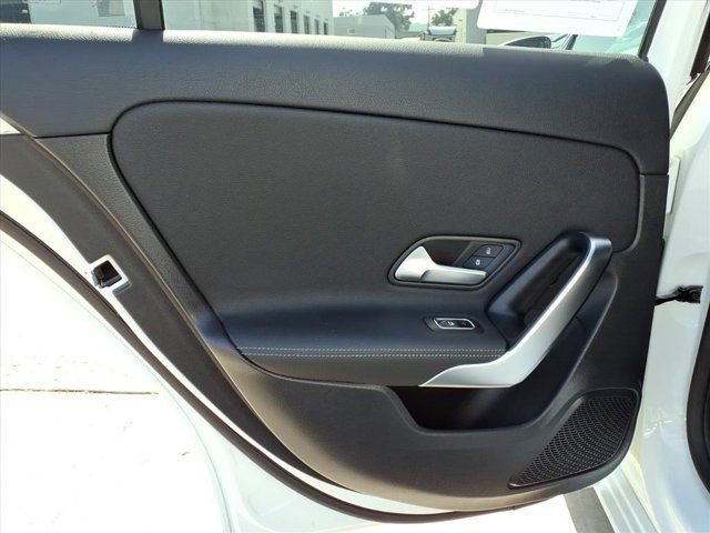 Certified 2022 Mercedes-Benz A 220 image 17