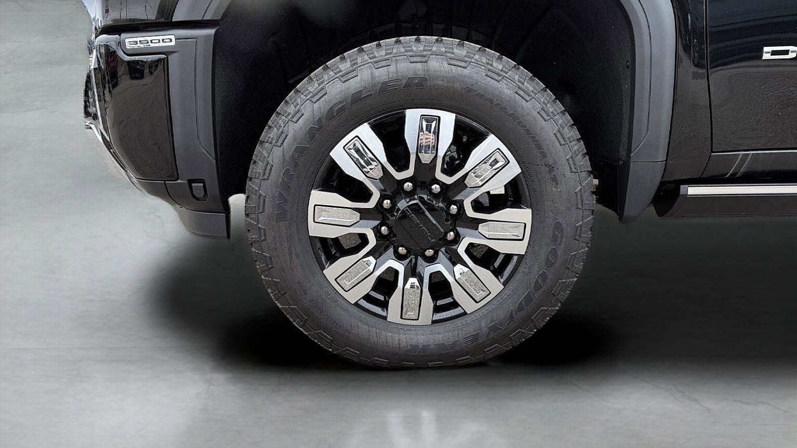 New 2026 GMC Sierra 3500 Denali w/ Denali Reserve Package image 17