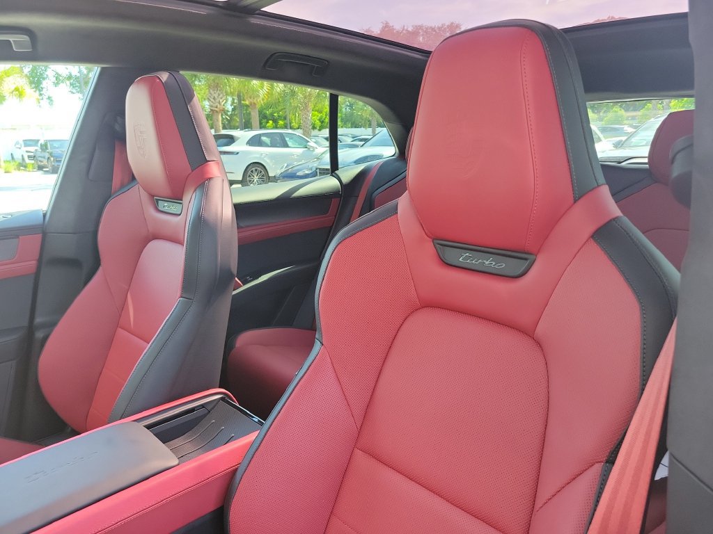 New 2026 Porsche Cayenne Turbo AWD/4WD image 5