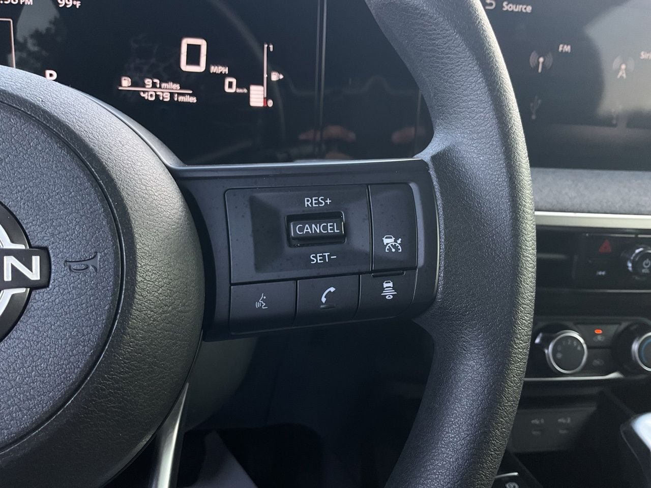 Used 2025 Nissan Kicks SV FWD image 33