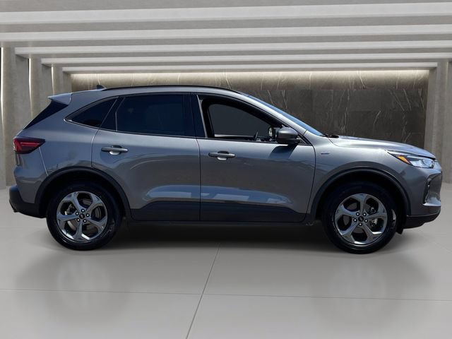 Used 2025 Ford Escape ST-Line Select AWD/4WD image 7