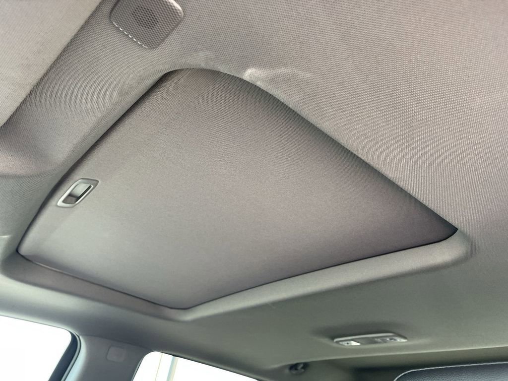 Used 2023 GMC Sierra 1500 SLT w/ SLT Premium Plus Package image 21