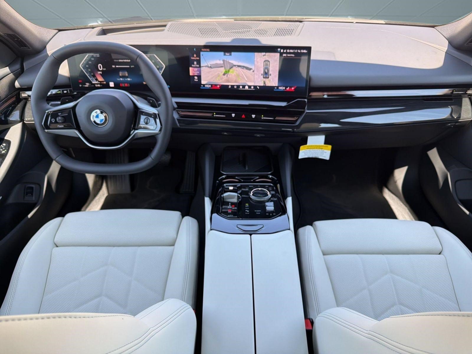 Used 2026 BMW 530i w/ Premium Package RWD image 15
