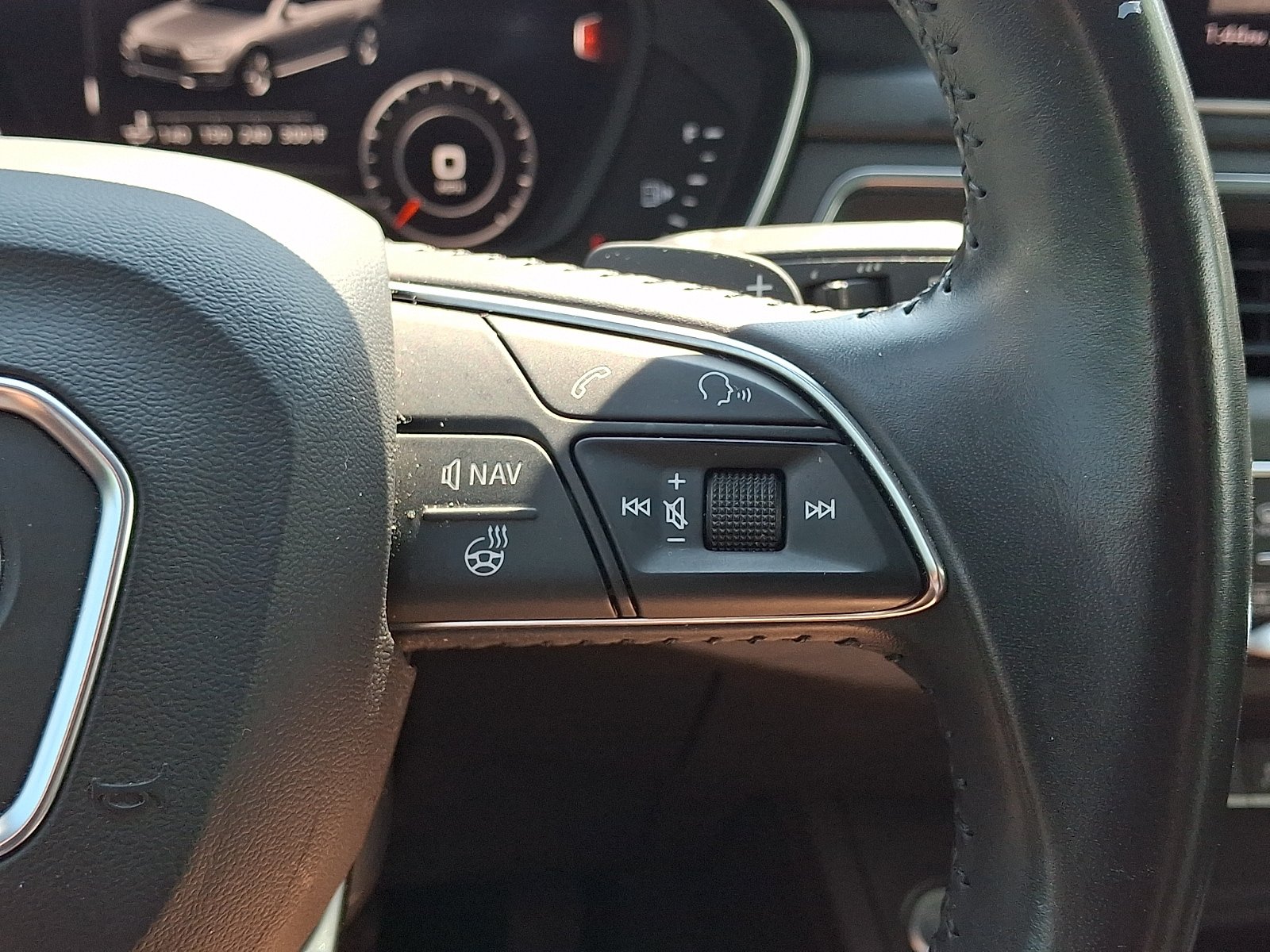 Used 2018 Audi A4 2.0T allroad Premium Plus AWD/4WD image 23