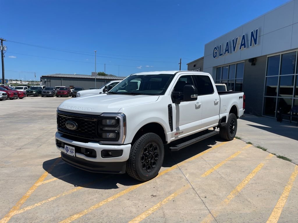 New 2025 Ford F250 XLT w/ Black Appearance Package image 3