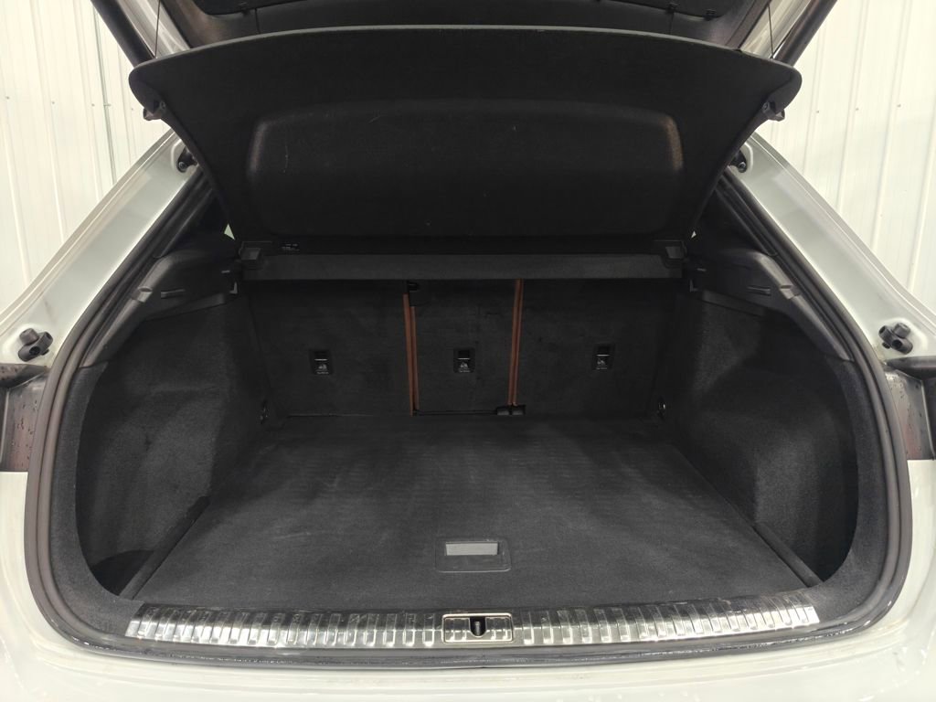 Used 2022 Audi Q3 2.0T Premium Plus w/ Premium Plus Package image 32