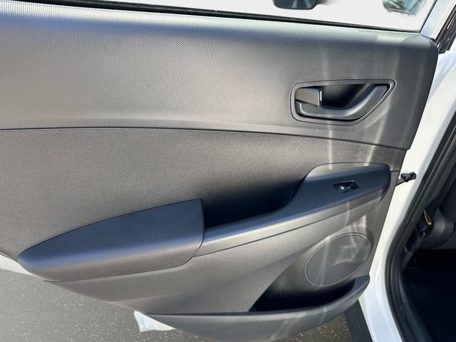 Used 2023 Hyundai Kona SEL AWD/4WD image 10