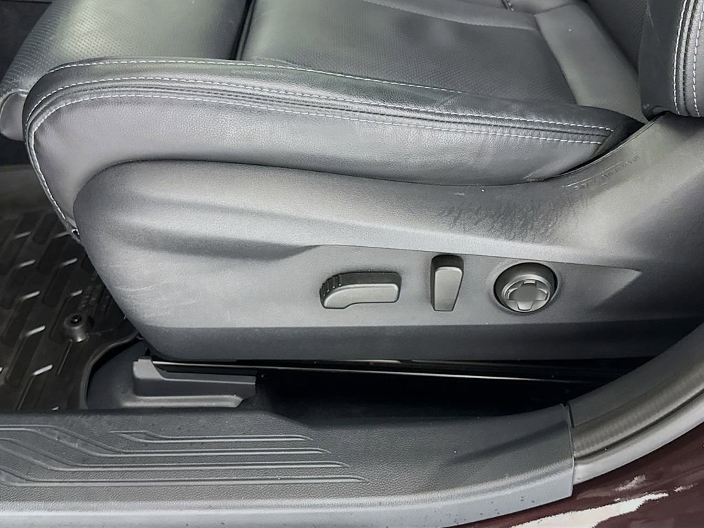 Used 2025 Subaru Outback Limited AWD/4WD image 22