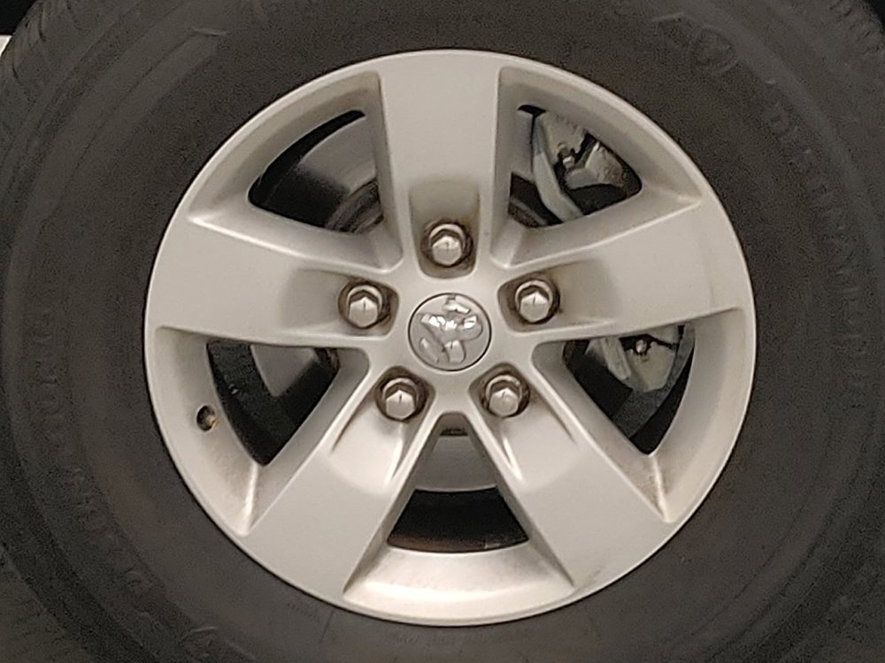 Used 2021 RAM 1500 Classic SLT image 31