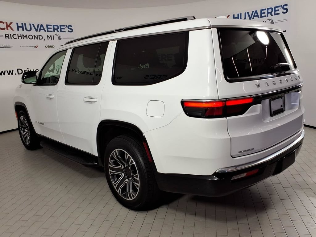 Used 2023 Jeep Wagoneer Series II AWD/4WD image 6