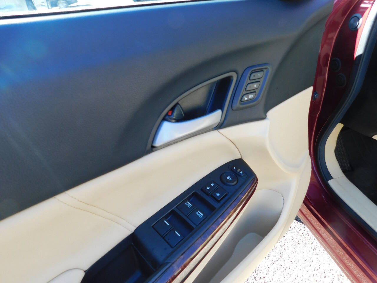 Used 2011 Honda Crosstour EX-L image 13