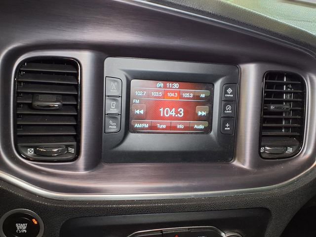 Used 2016 Dodge Charger SE w/ Blacktop Package image 6