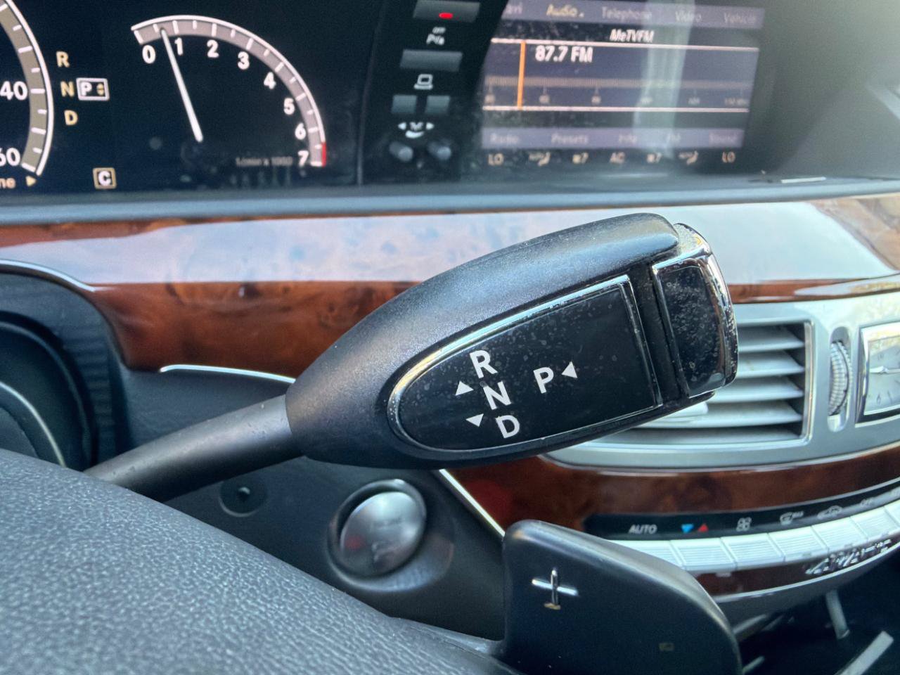 Used 2010 Mercedes-Benz S 550 4MATIC image 30