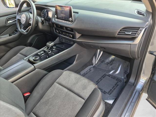 Used 2024 Nissan Rogue SV AWD/4WD image 20