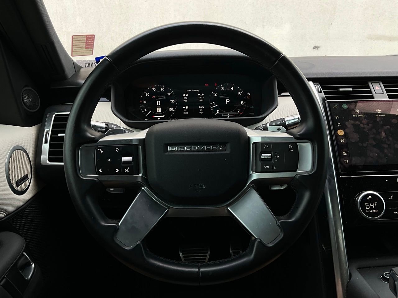 Used 2022 Land Rover Discovery S R-Dynamic image 39