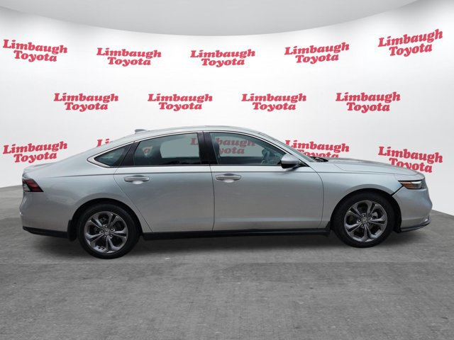Used 2024 Honda Accord EX image 2