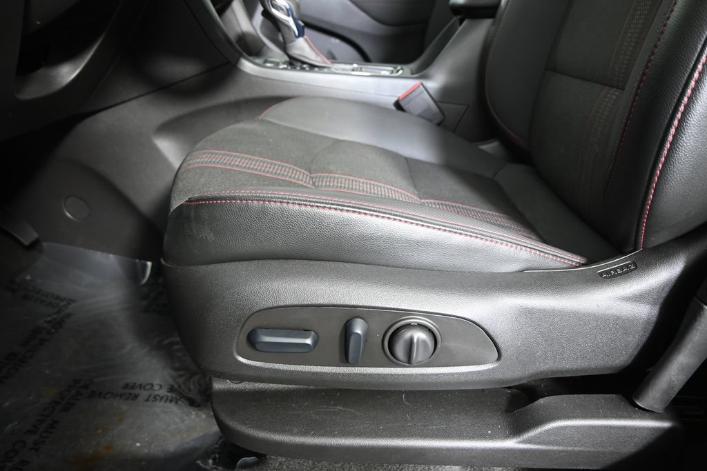Used 2024 Chevrolet Equinox RS AWD/4WD image 21