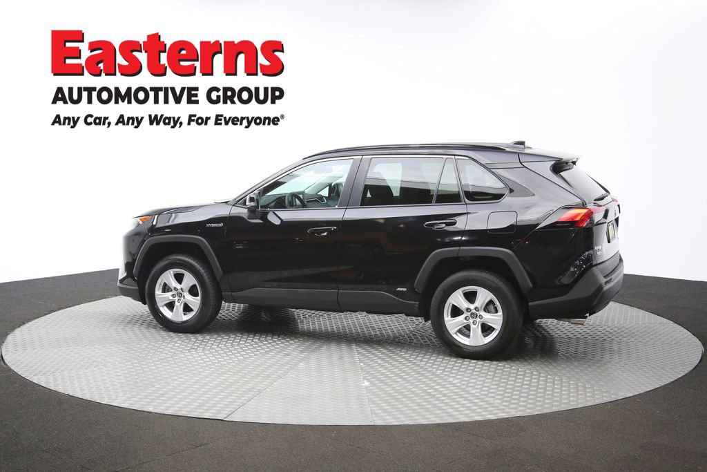 Used 2021 Toyota RAV4 LE image 60